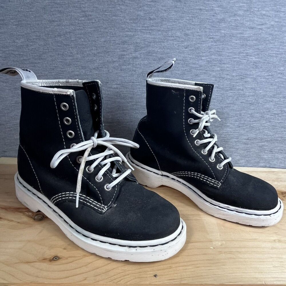 Dr. Martens High Top Air Wair Sneakers Size 7 Men Or 8 Women